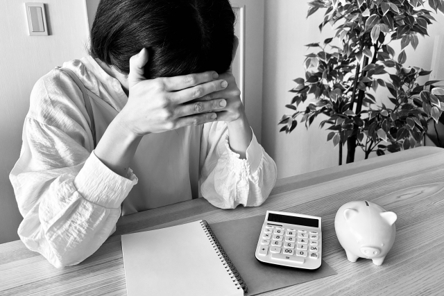 伊丹市のリフォーム詐欺の事例、詐欺の典型や事例をご紹介。悪徳リフォーム詐欺に遭ってしまった時の対処法をご紹介